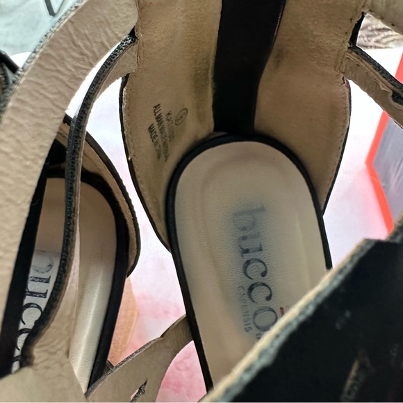 Bucco Katniss Black Wedge Heels Sz 9 - Picture 6 of 15